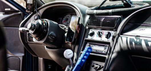 5 Must-Have Car Gadgets You Didn’t Know You Needed for 2025